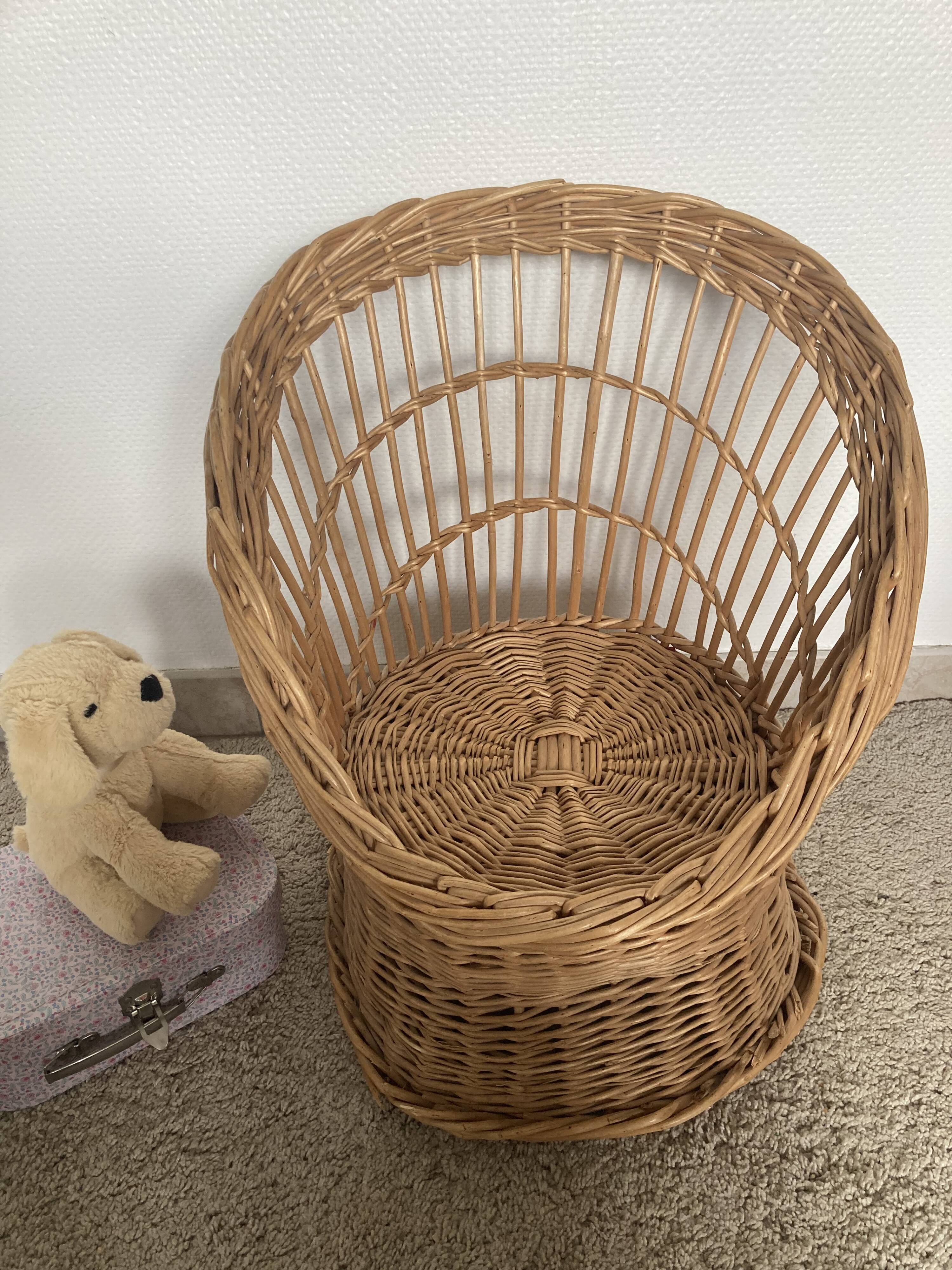 Children's rattan chair