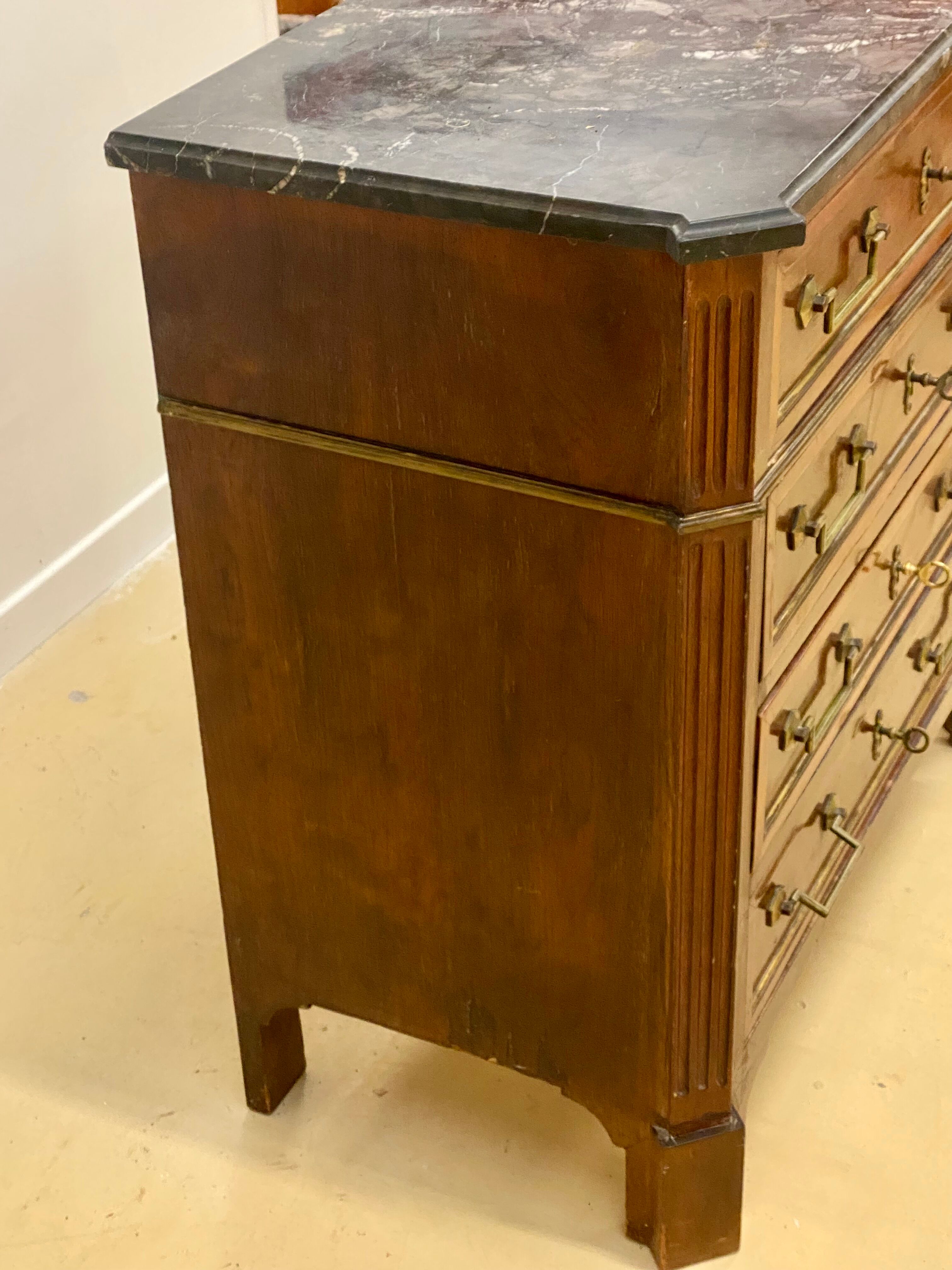 Commode Style Louis XVI