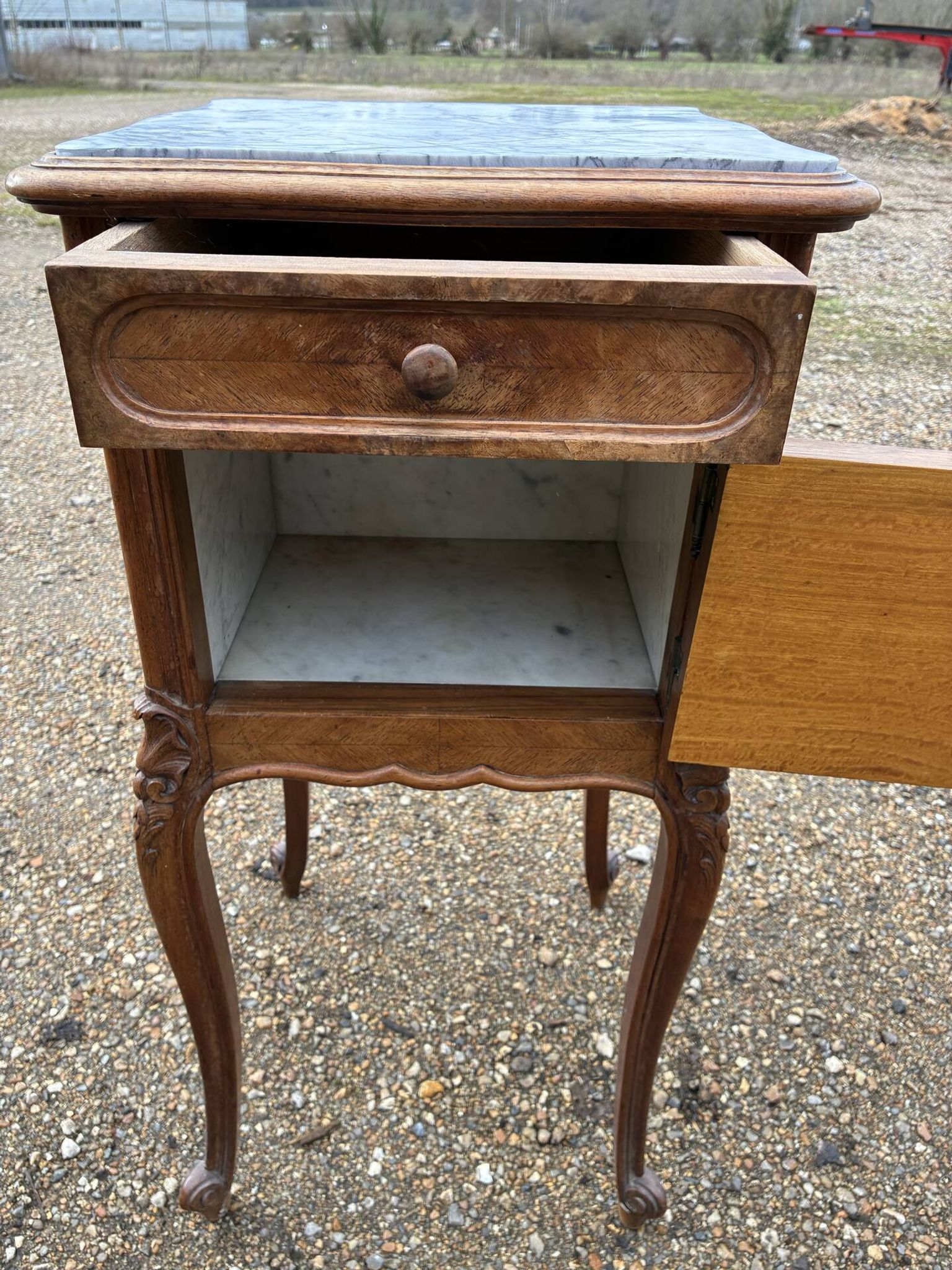 Bedside table