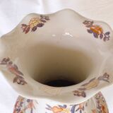 Large Chinese porcelain vase decorated with geishas and flowers, mid-19th century
