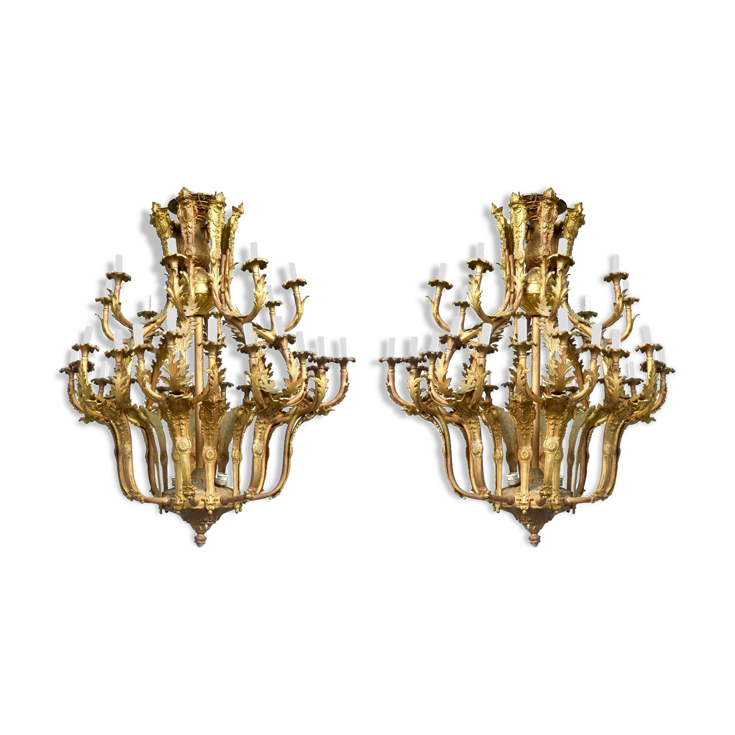 Pair of Louis XV style chandeliers golden bronze 36 lights