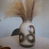 Bay Peacock Feather Motif Vase