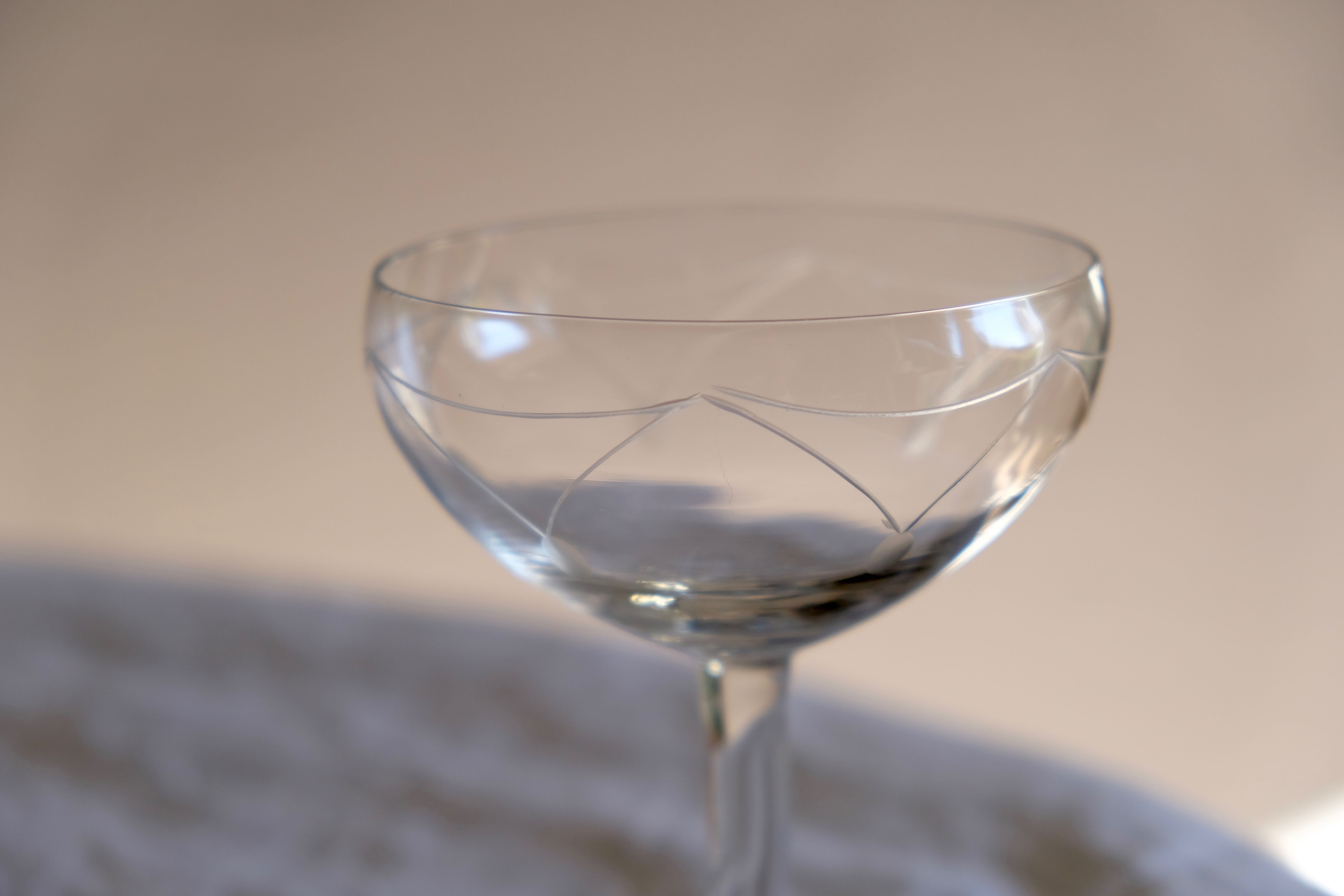 6 mouth-blown champagne glasses 50s
