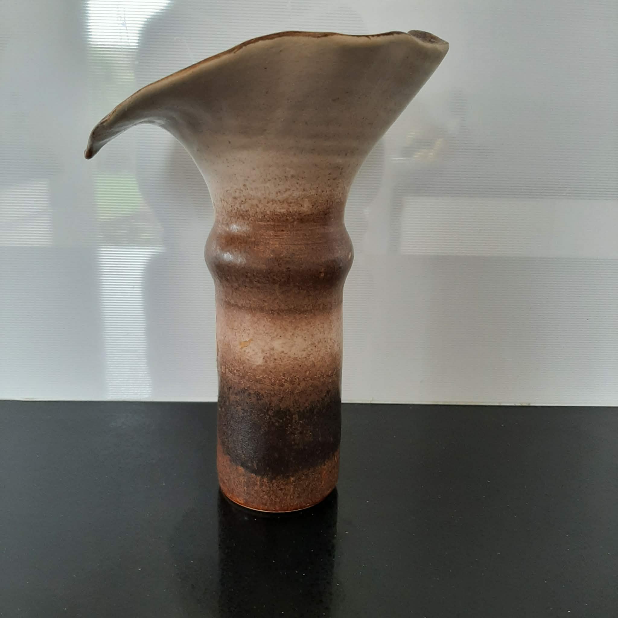 Pottery vase corolla shape in stoneware / 22 cm