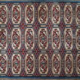 Tapis Vintage Bukhara en Laine, Années 1960, Élégance Traditionnelle