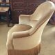 Fauteuil crapaud velours ocre