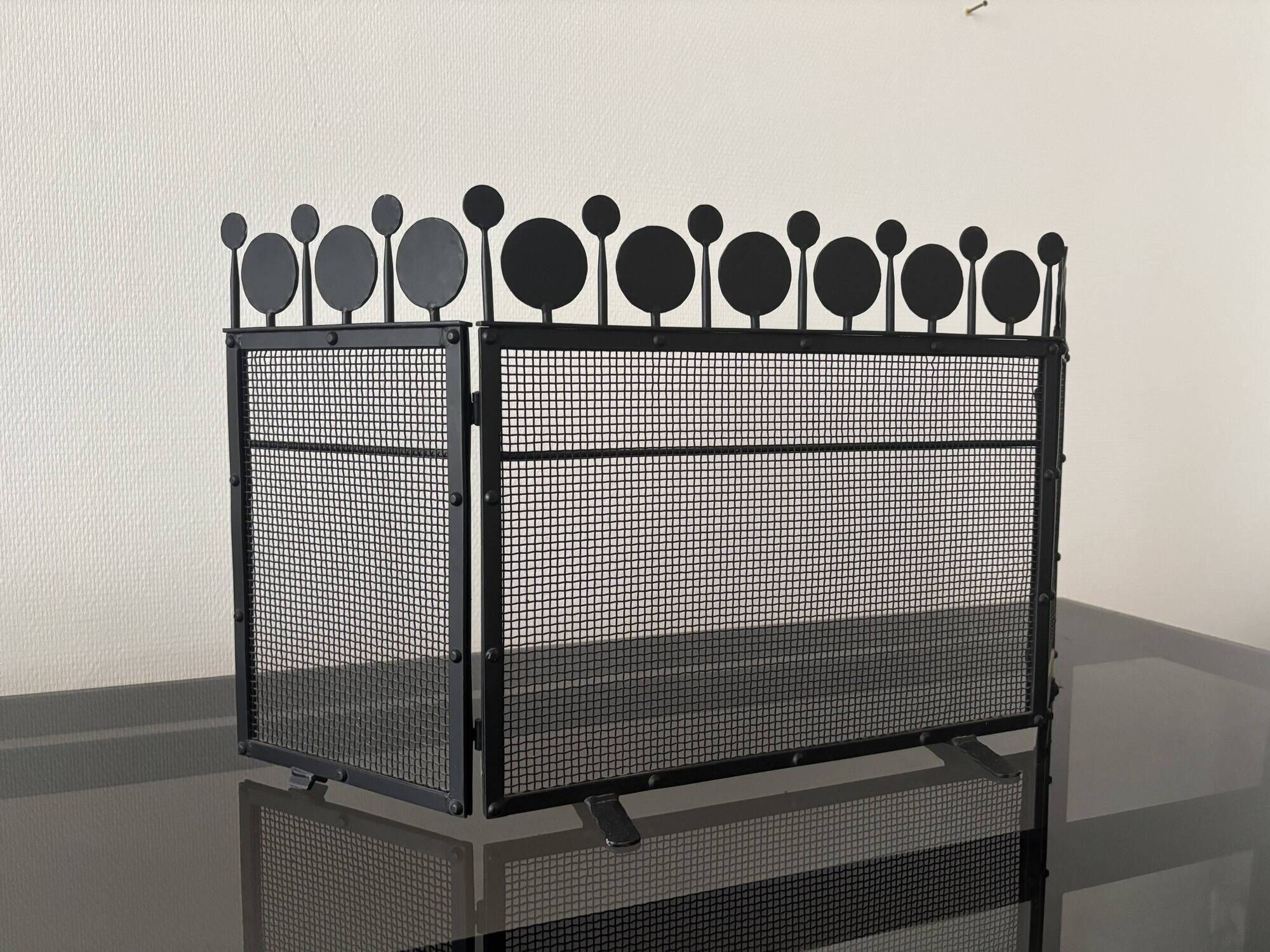 Fire screen - Bertil Vallien for Boda 1960 Lacquered metal black 86cm