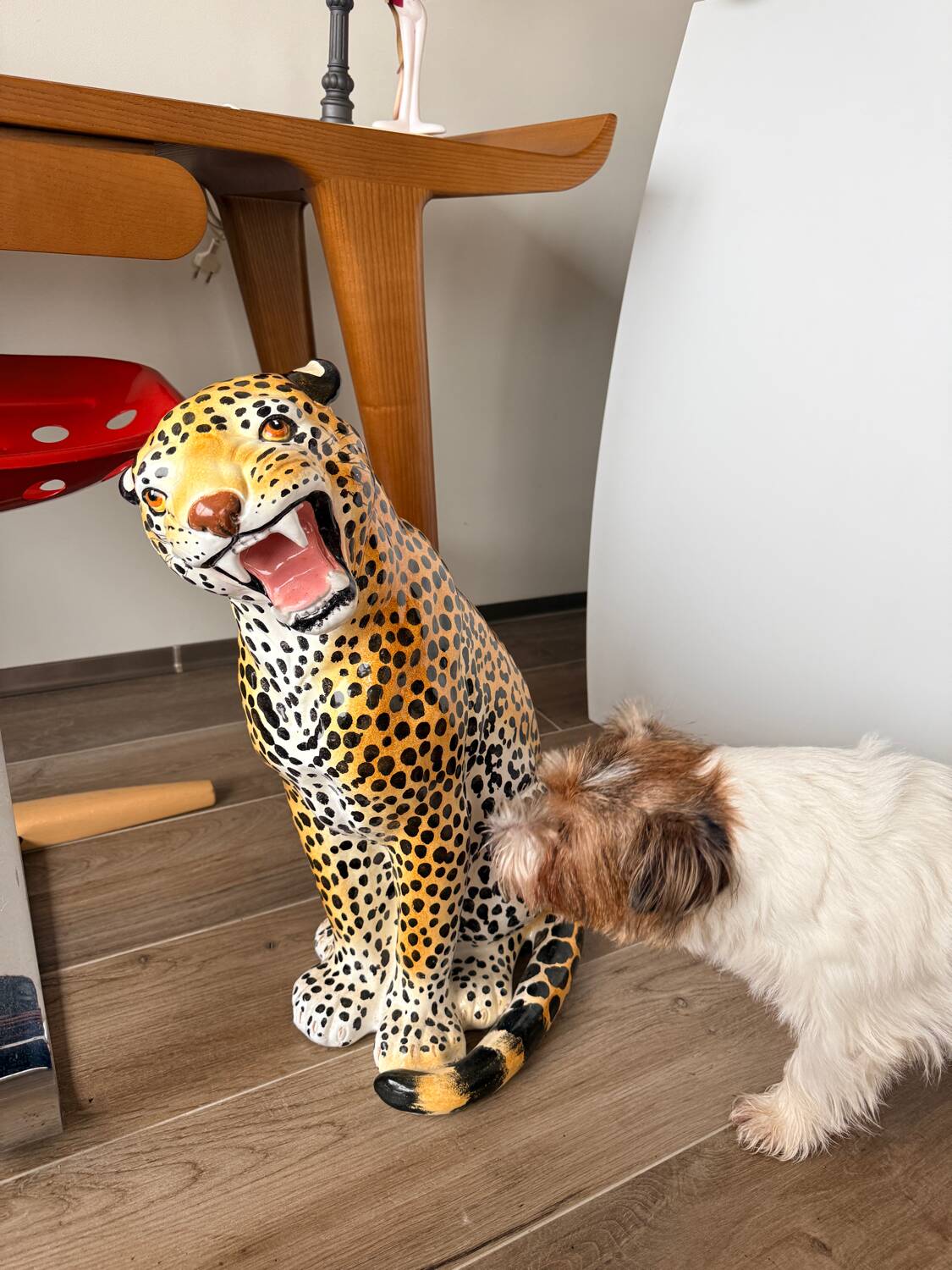 Leopard, Italian sculpture in glazed ceramic.