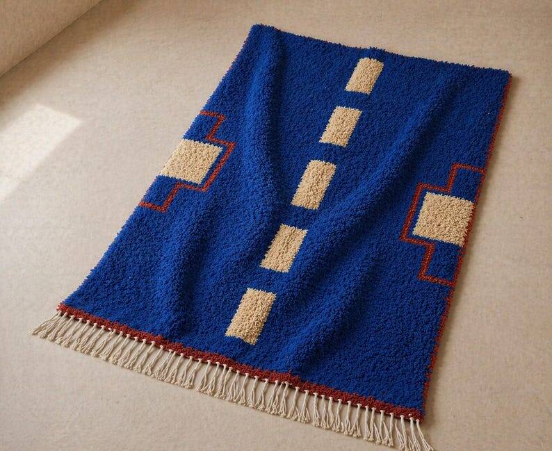Traditional Moroccan Rug – Perfect for Home Decor 250cm x 150cm
