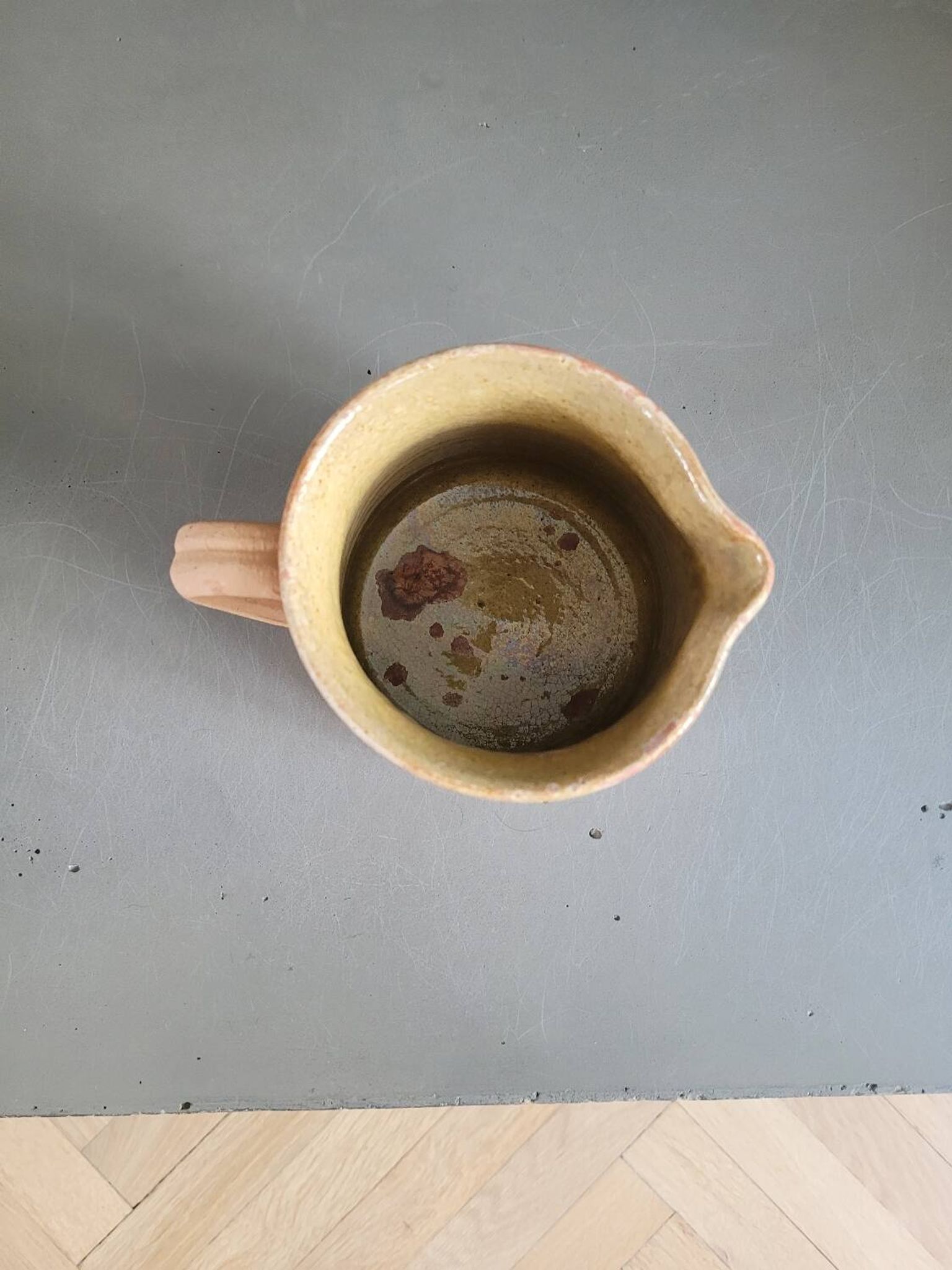 Pichet pot à lait ancien en terre cuite vernissée