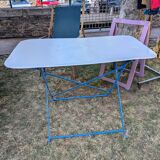 Folding garden table