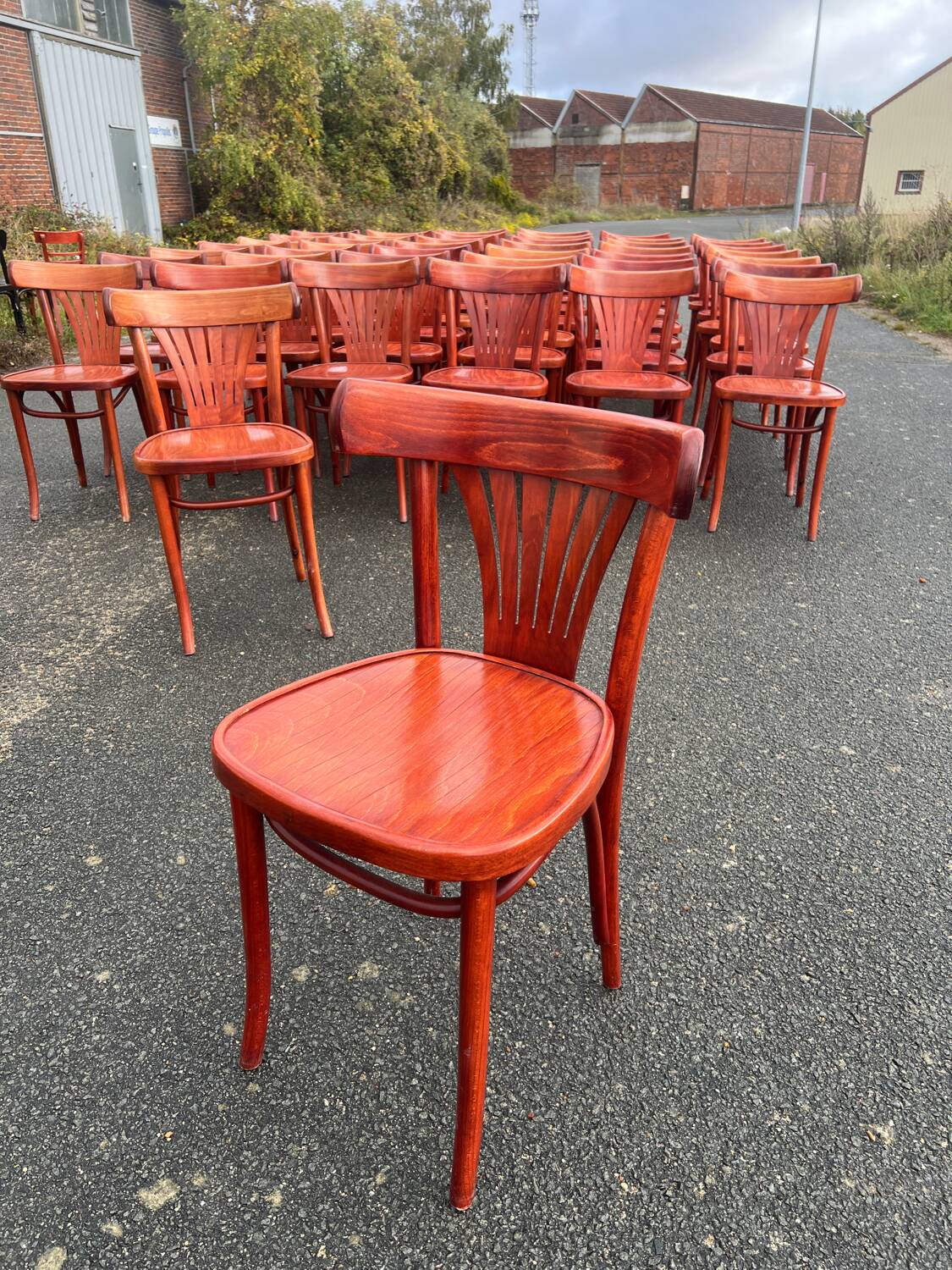 Set of 44 bistro chairs