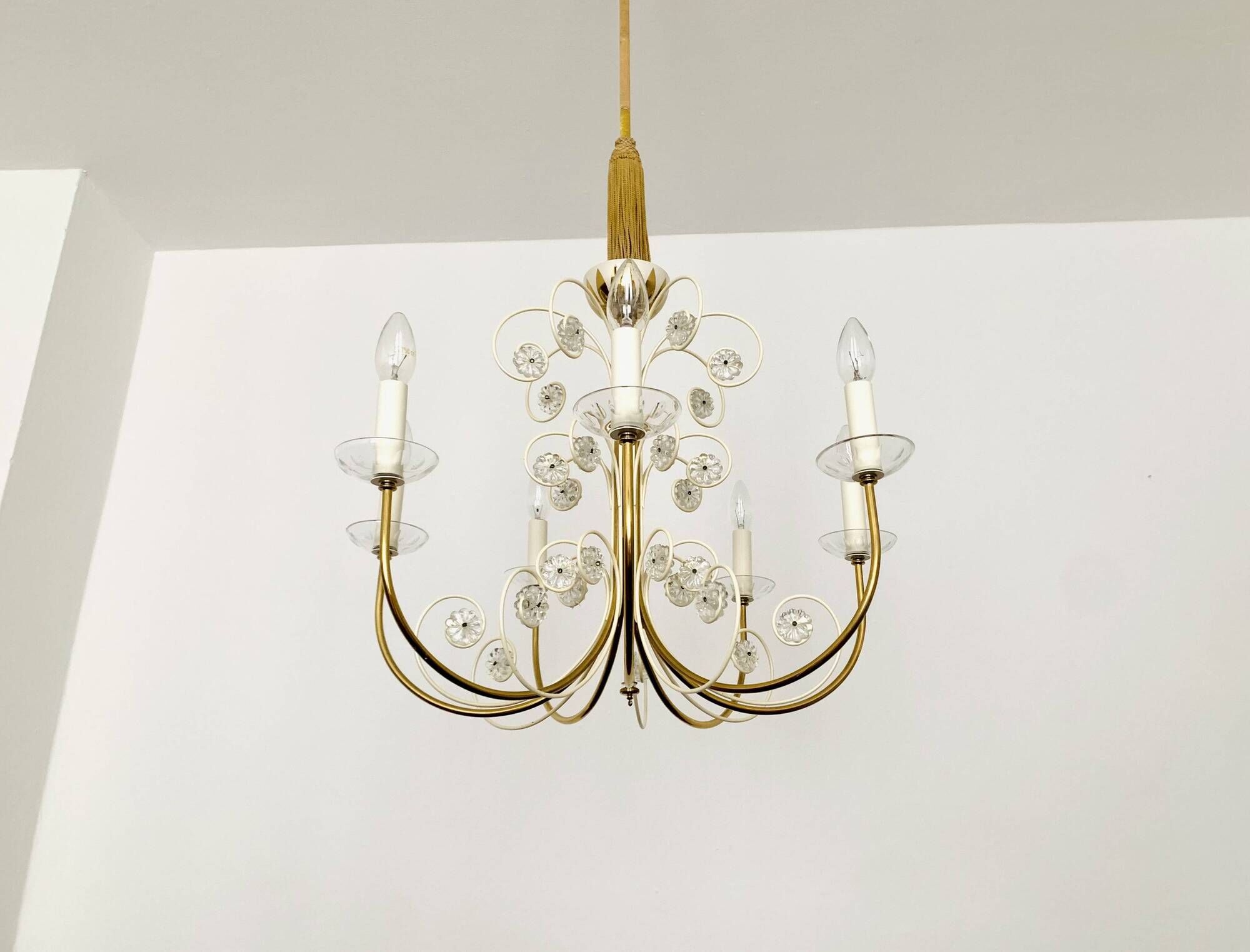 Crystal Glass Chandelier by Vereinigte Werkstätten Collection
