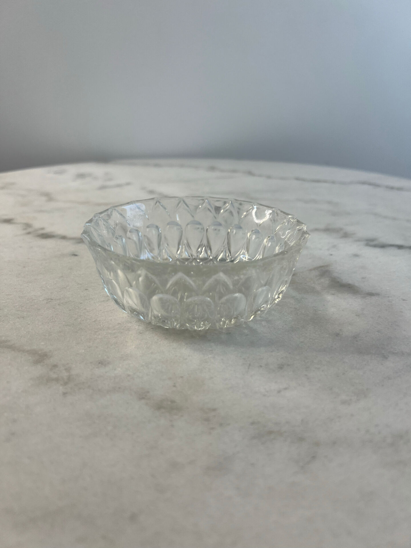 Coupelle en verre taillé 11cm