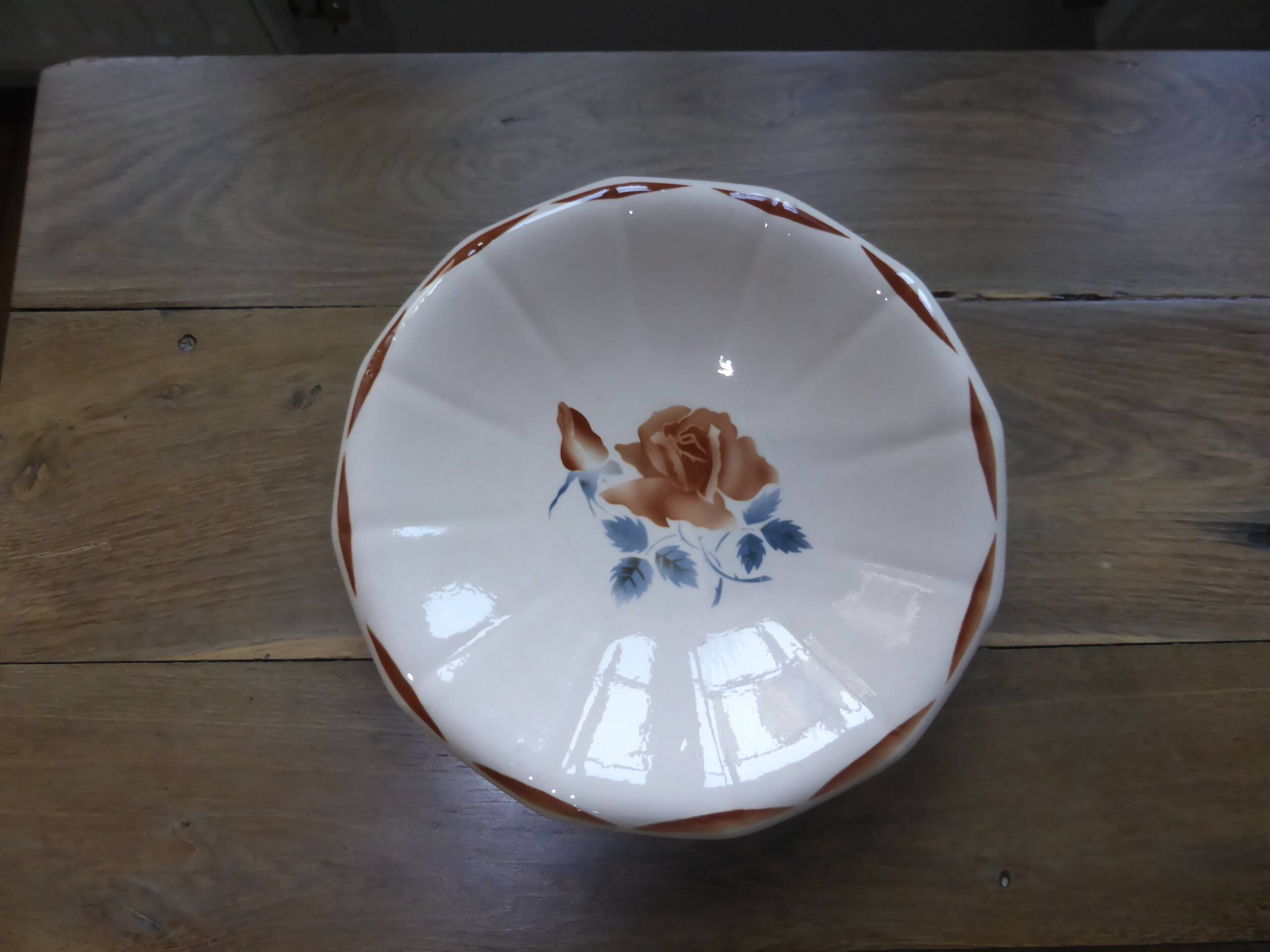 Vintage round dome serving dish from Digoin Sarreguemines 200896