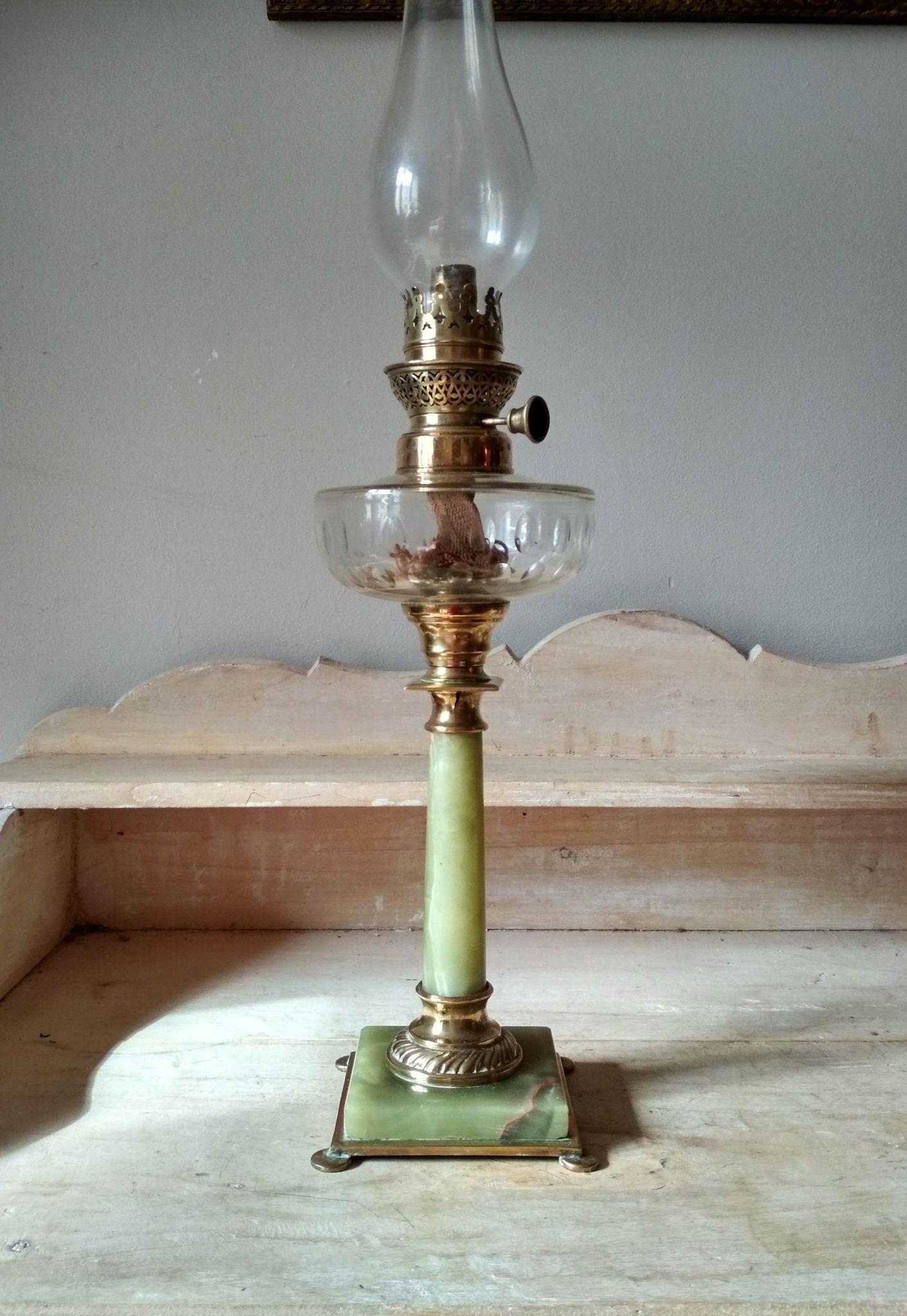Ancient oil lamp in green onyx