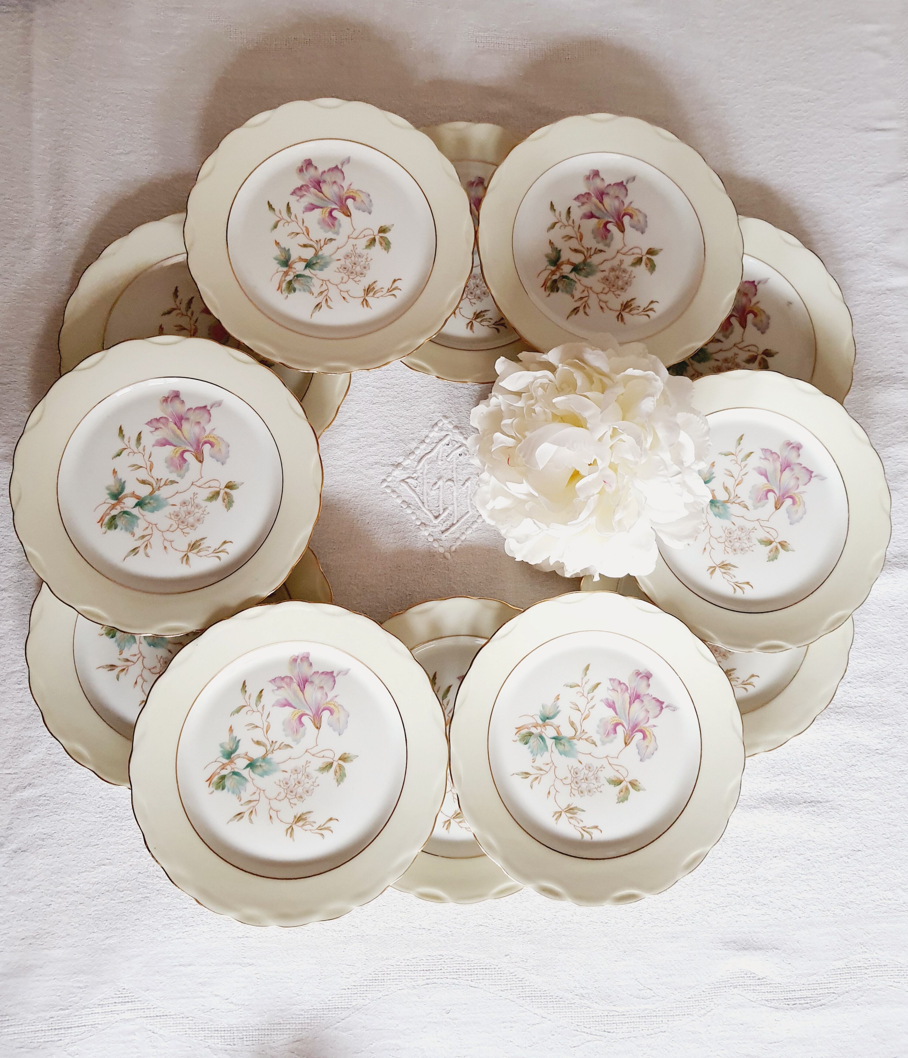 Lot 6 porcelain dessert plates from Limoges