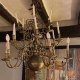 Lustre hollandais du XVIIème siècle à tête d'aigle bicéphale