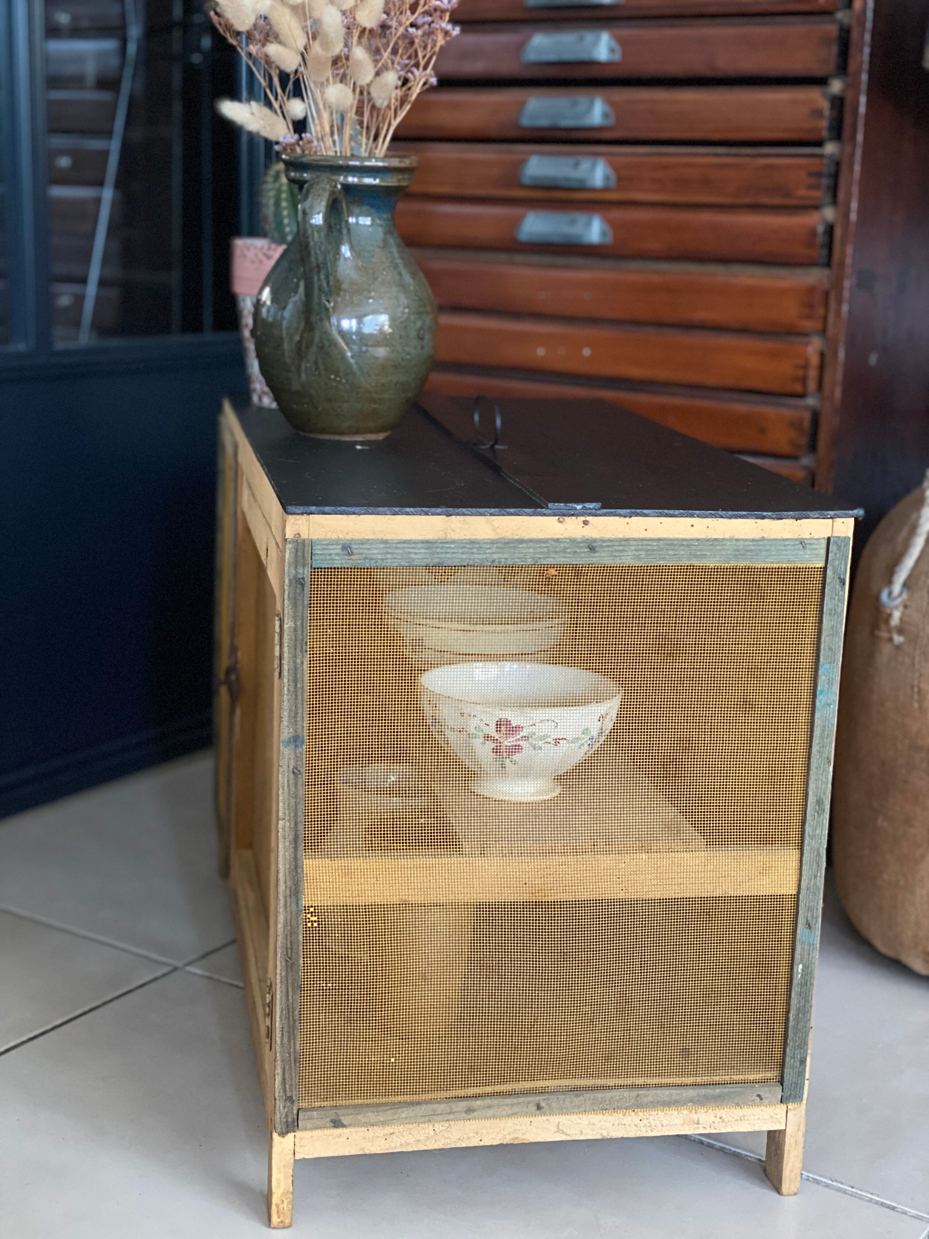 Former vintage pantry