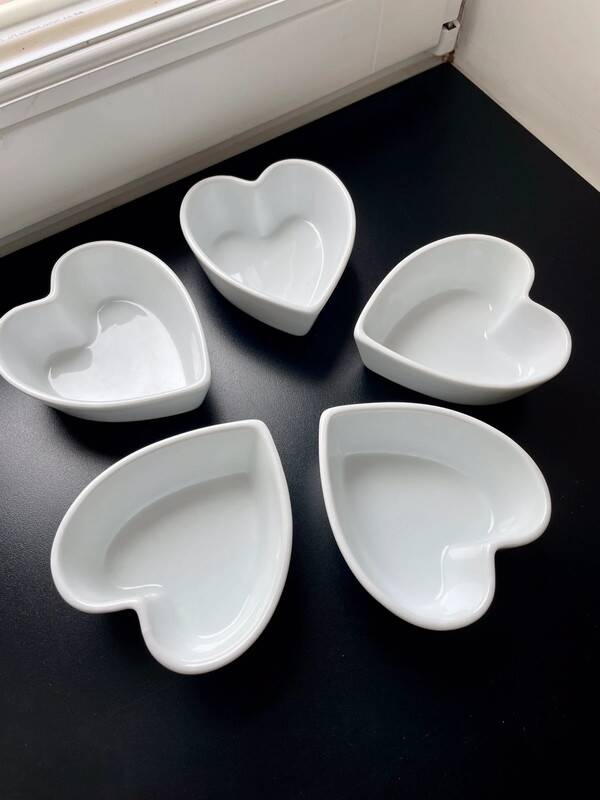 5 white porcelain Cordon Bleu ramekins