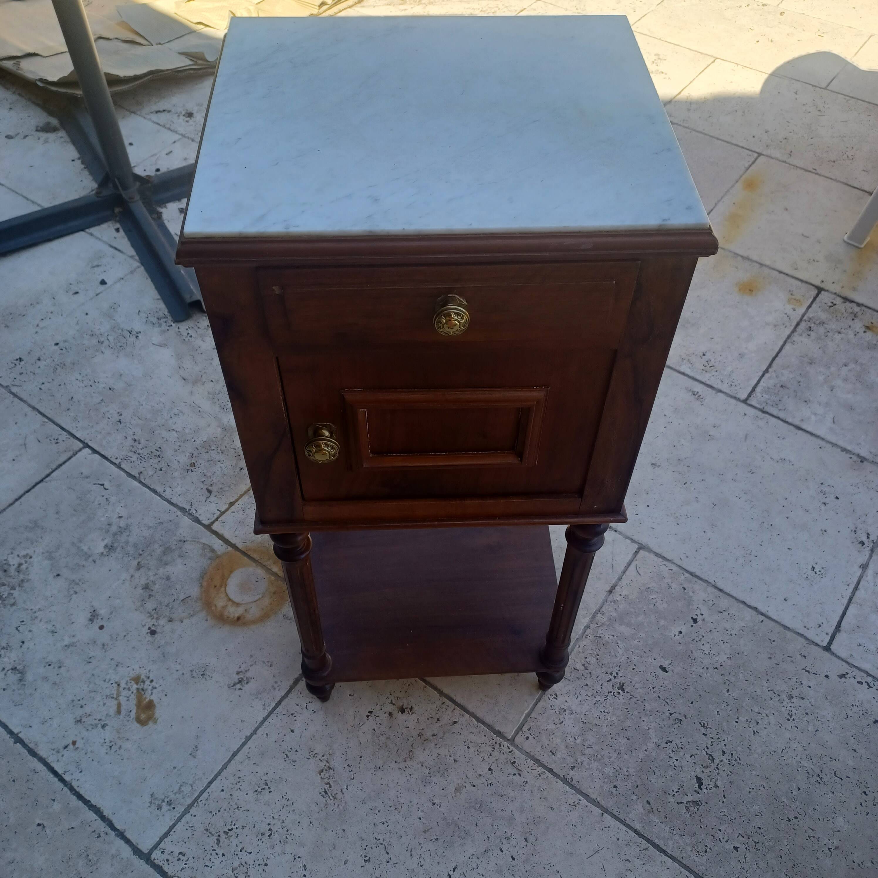 Bedside table