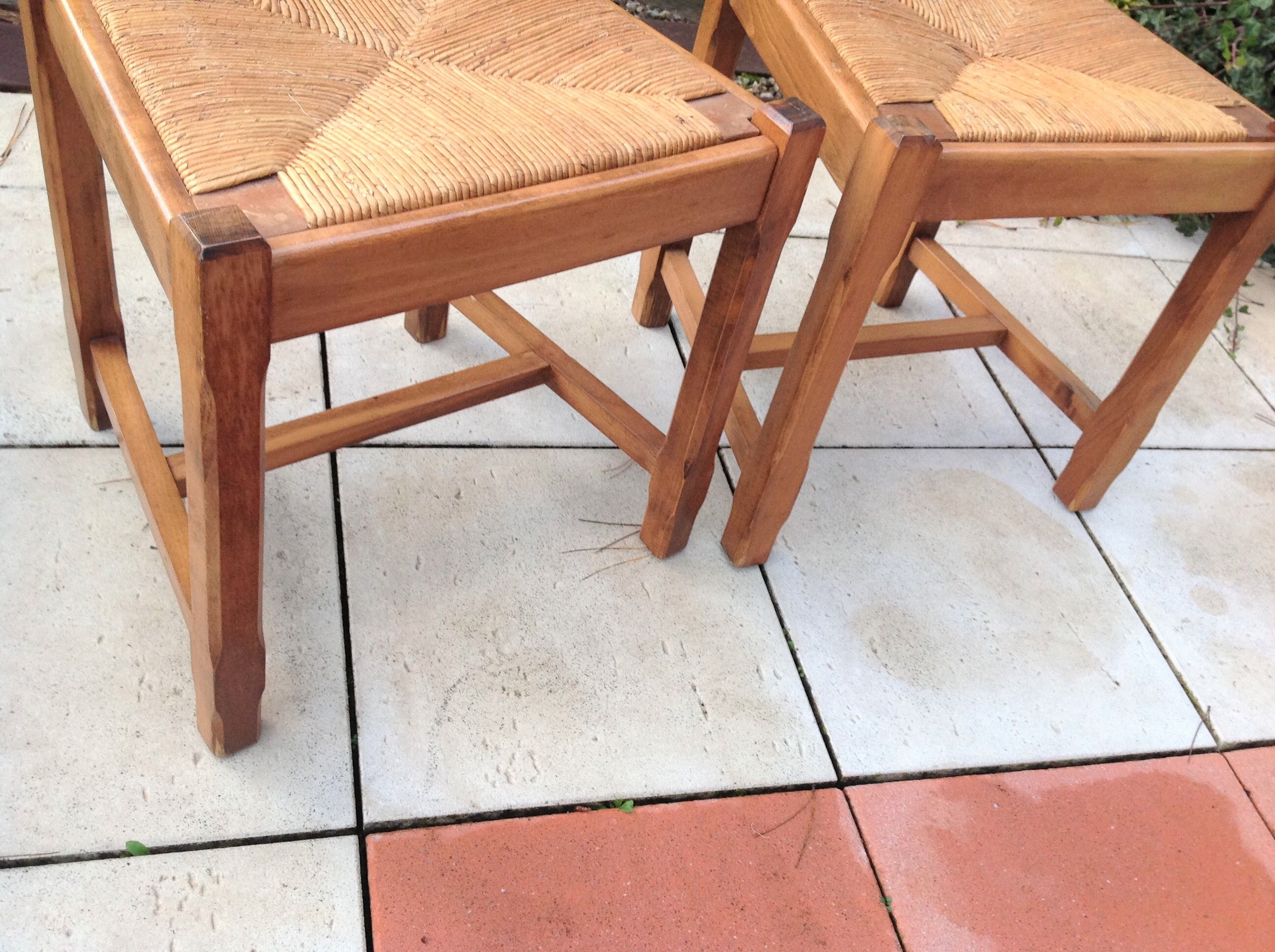 Pair of mulched / vintage chairs 60s-70s