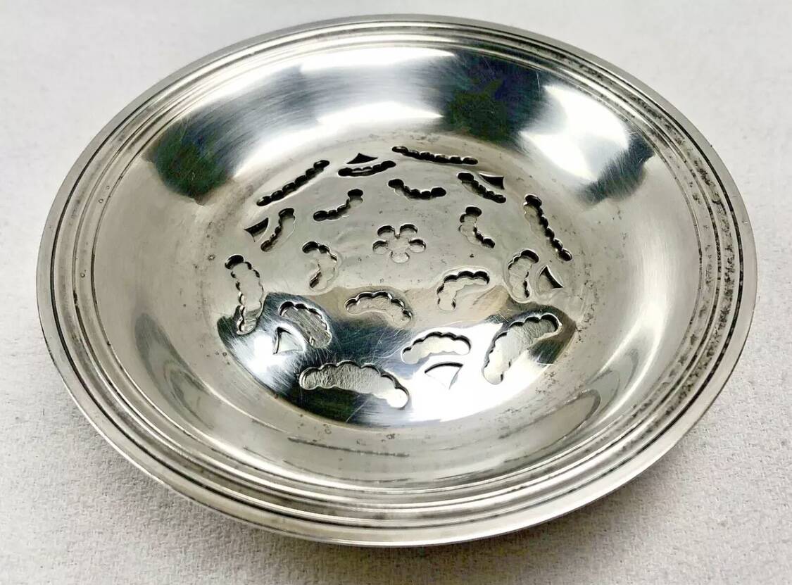 Christofle shell butter dish silver metal cookie cutter butter mold