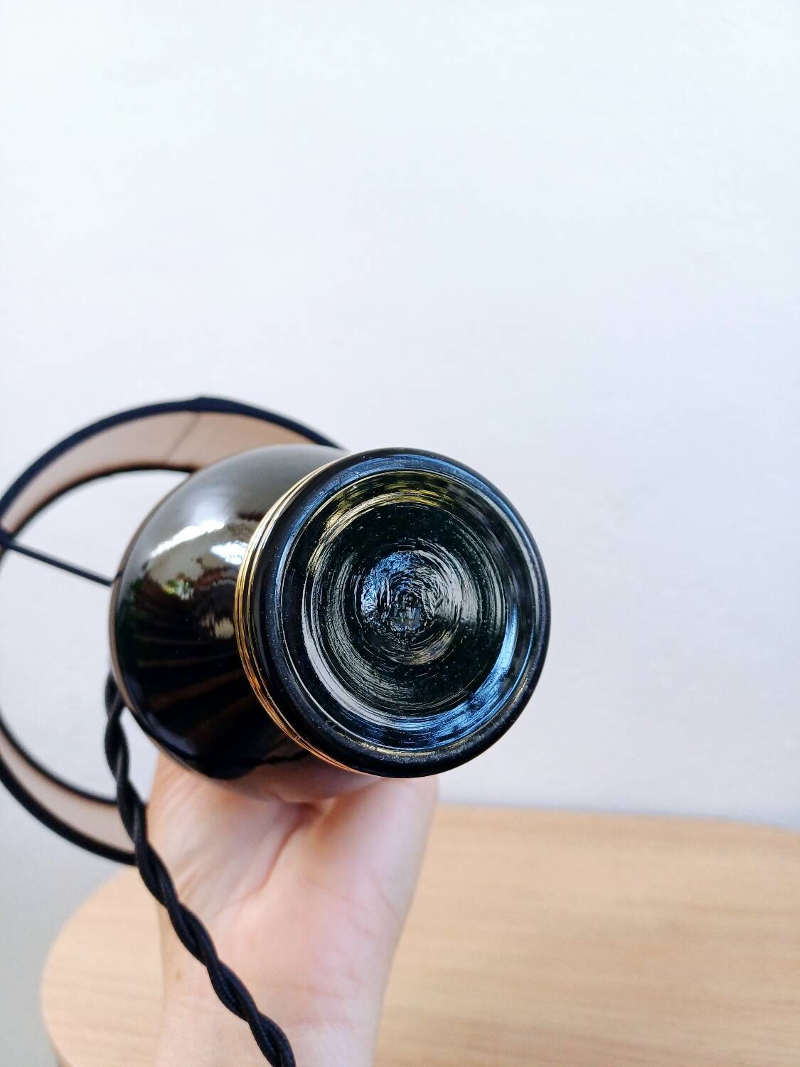 Lampe de table vintage en opaline noire avec abat-jour en velours neuf