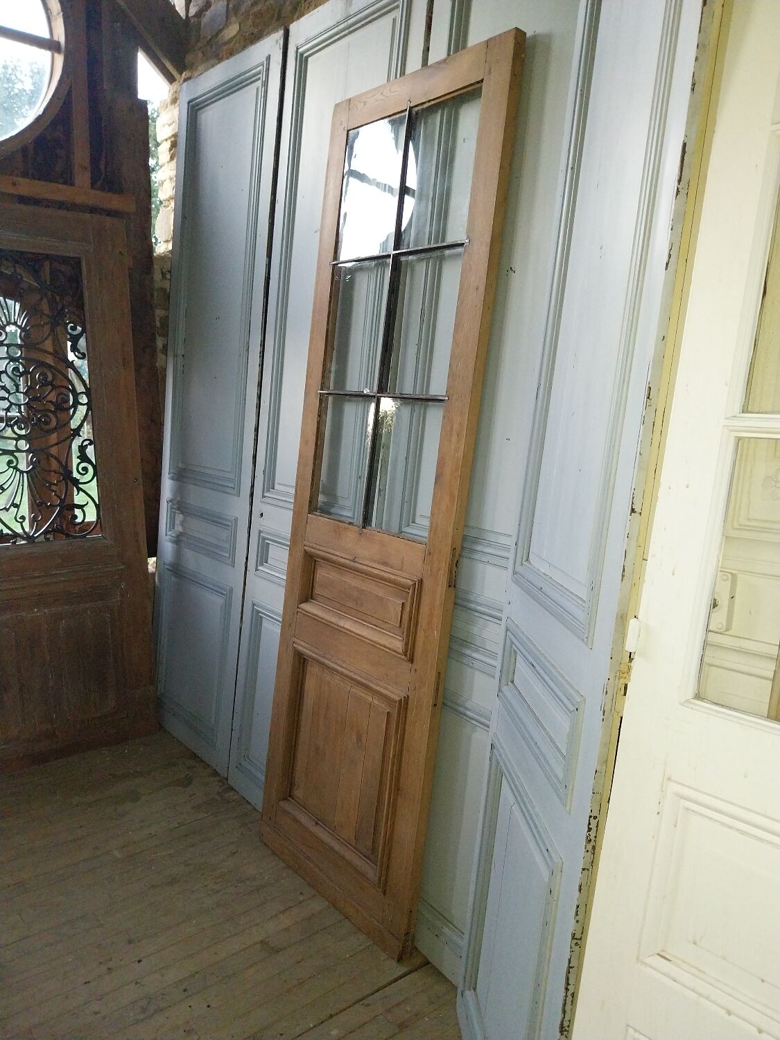 Oak door with 6 panes of glass