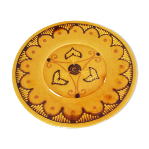 Plat en céramique, terre - cuite