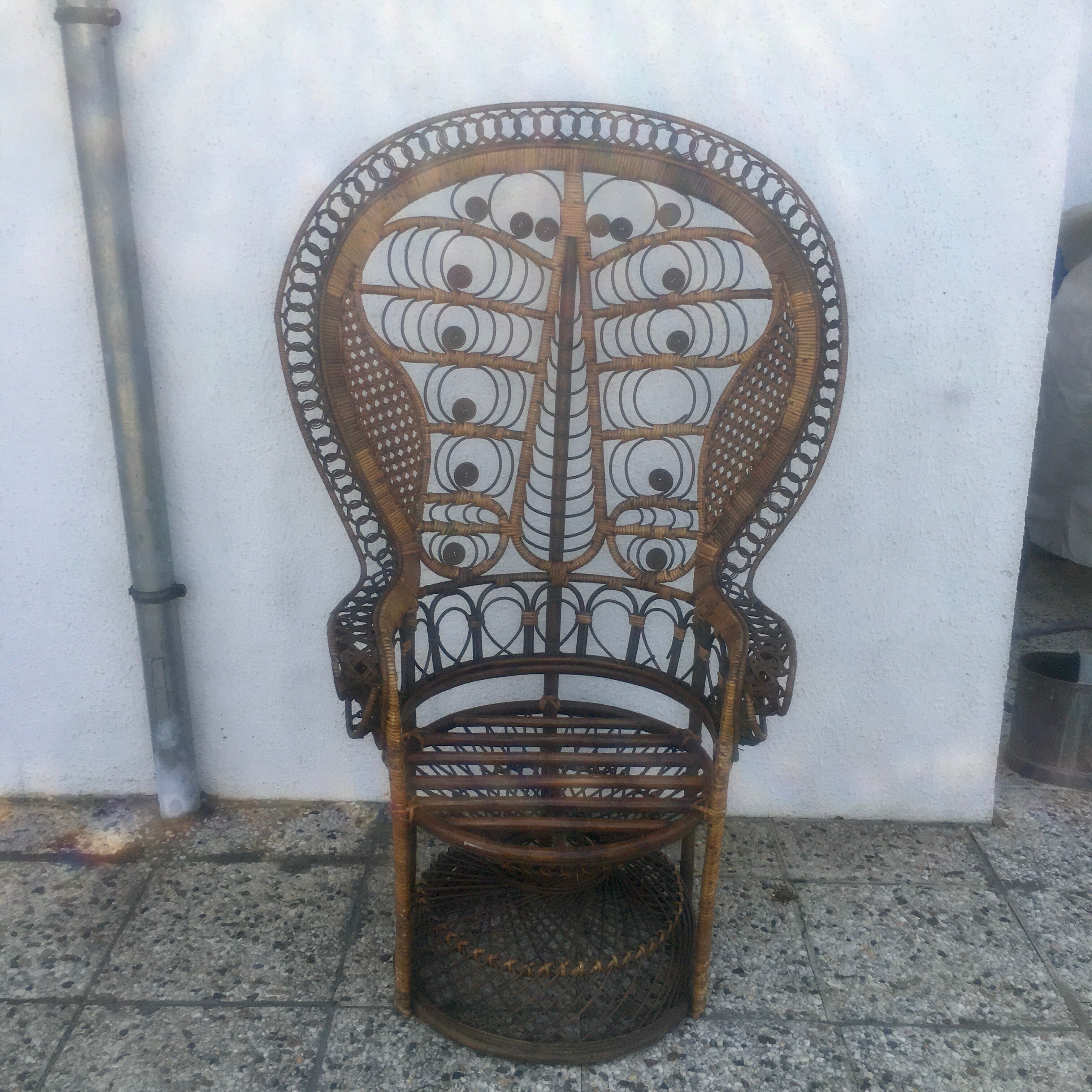 Fauteuil paon emmanuelle