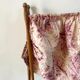 Travailleuse / panier sur pied ancien en bois de hêtre et toile de jouy début xx