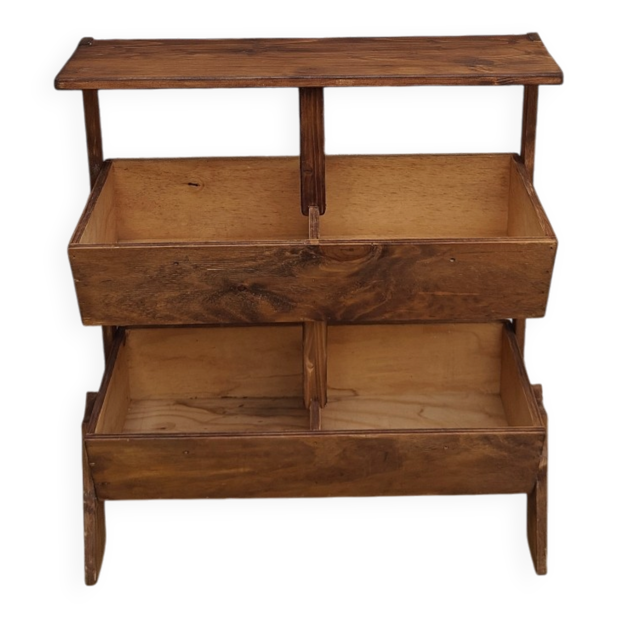 Kitchen unit with compartments, vegetable rack