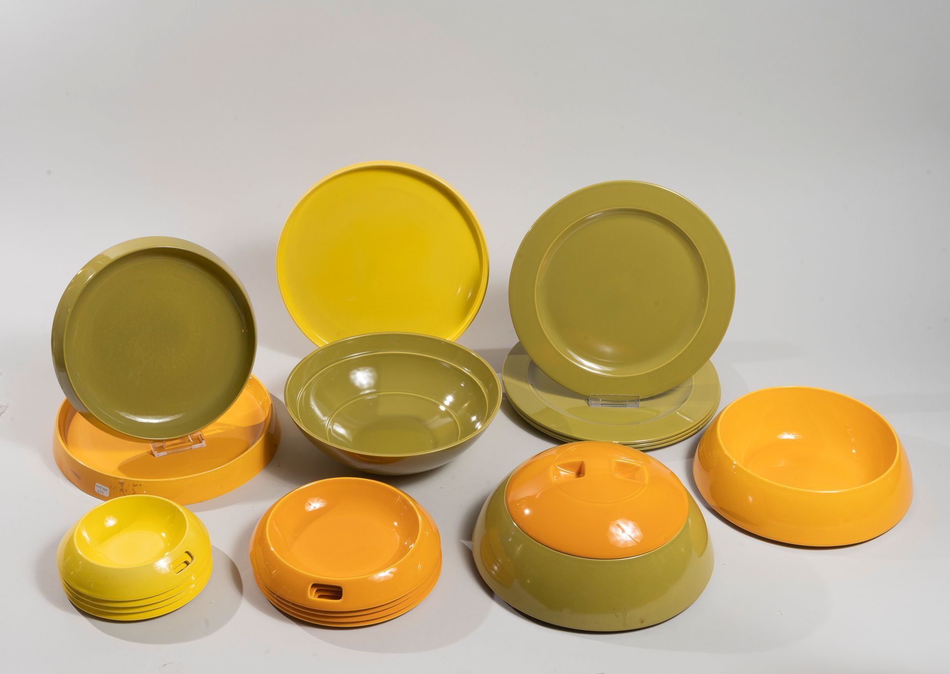 "la Boule" service 19 stackable pieces by Helen Van Boch for Villeroy & Boch 1st edition