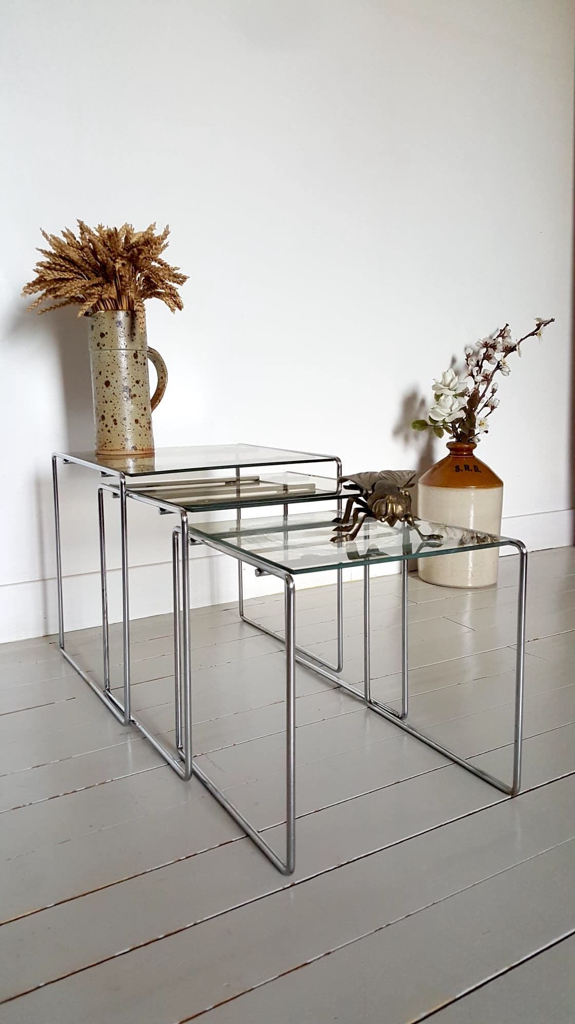 Lot of 3 glass tables