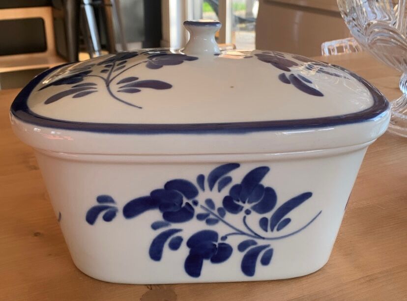 Porcelain dish Viana do Castelo