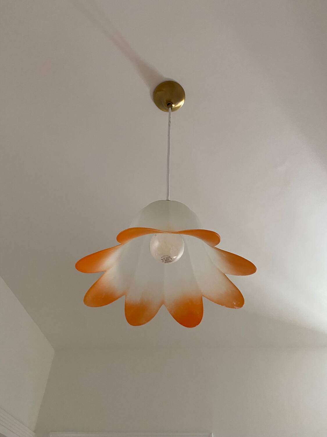 Vintage tulip pendant light