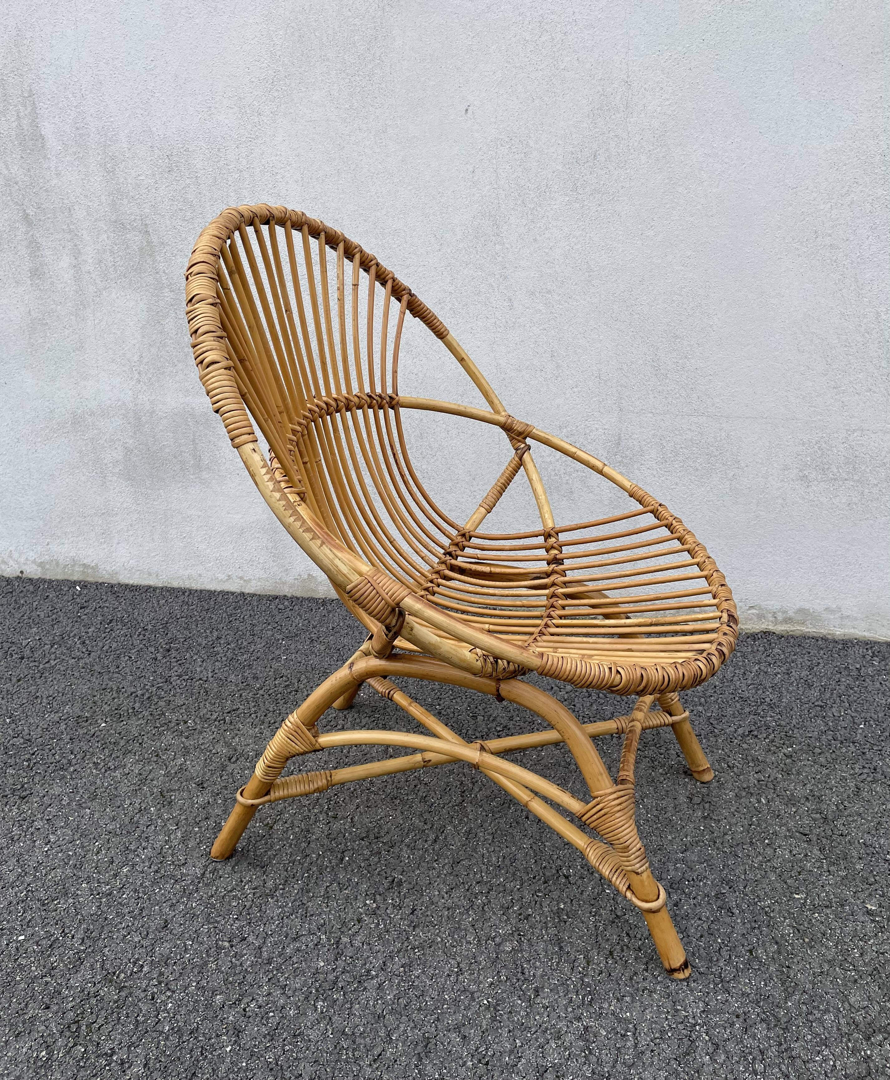 Rattan basket chair