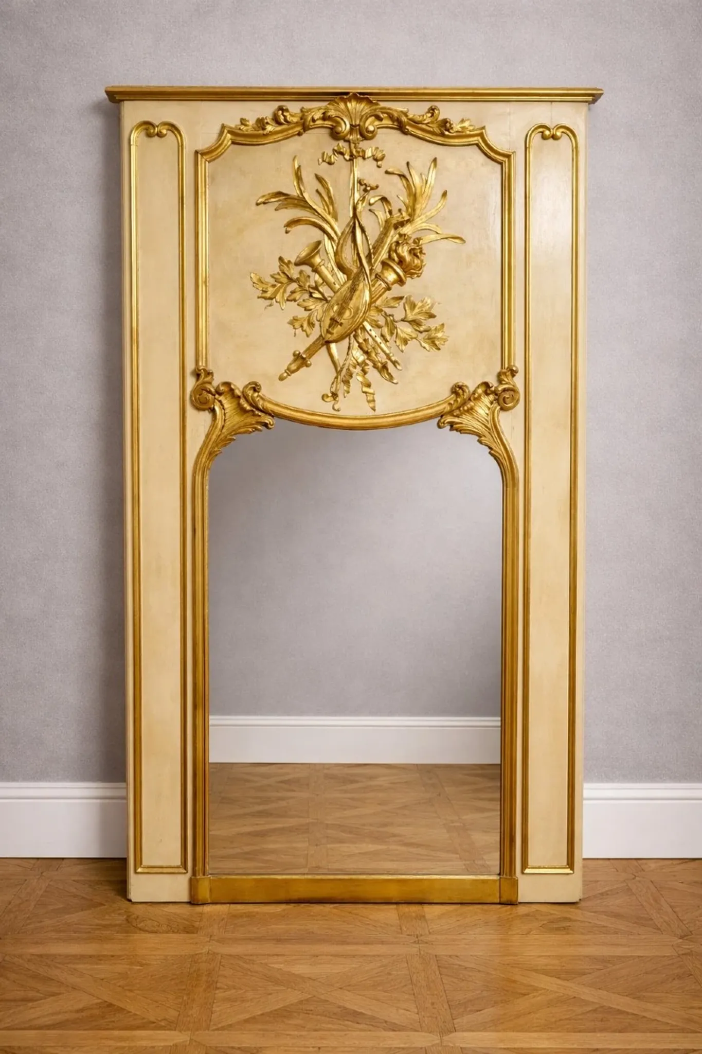 Very, very important Louis XVI trumeau.