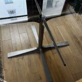 Tulip leg table