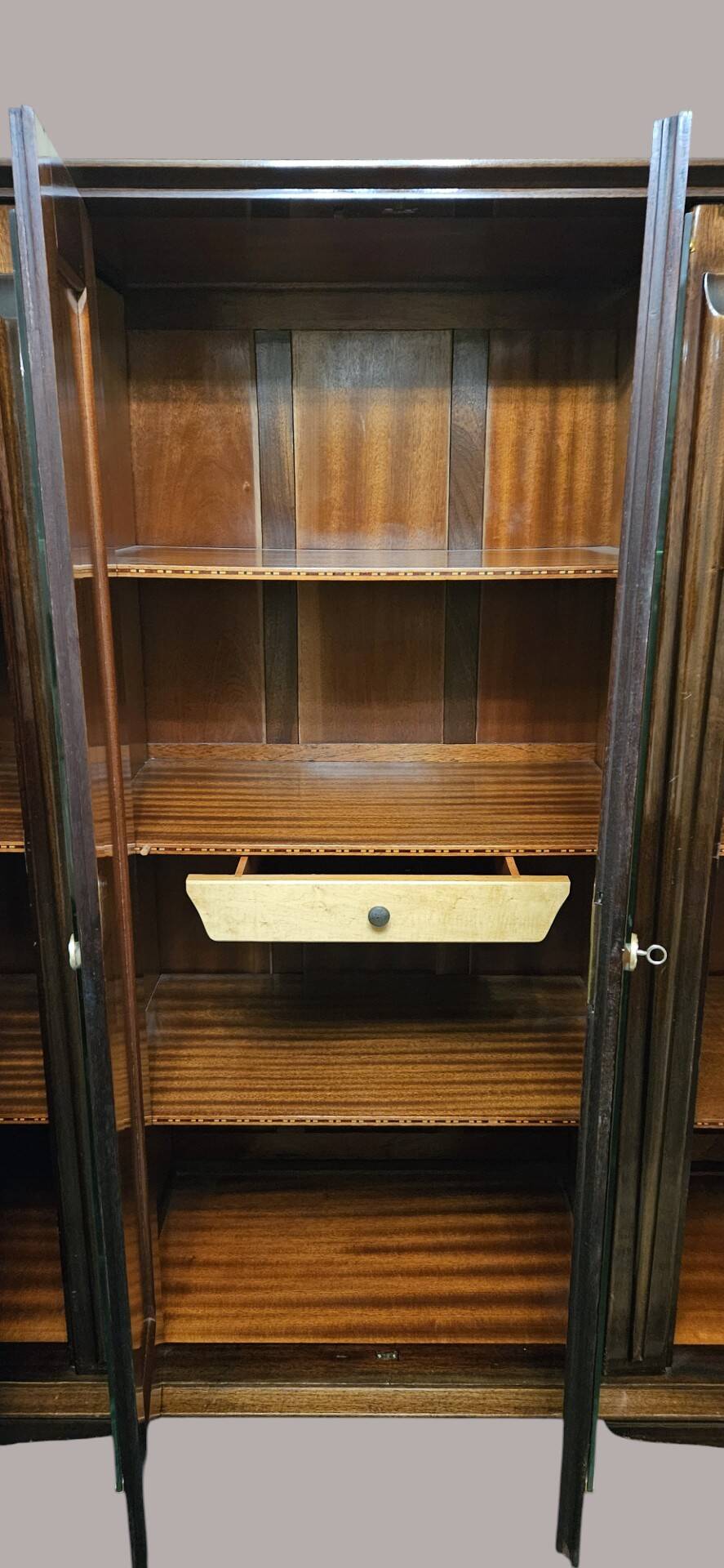Varnished mahogany 4-door wardrobe
