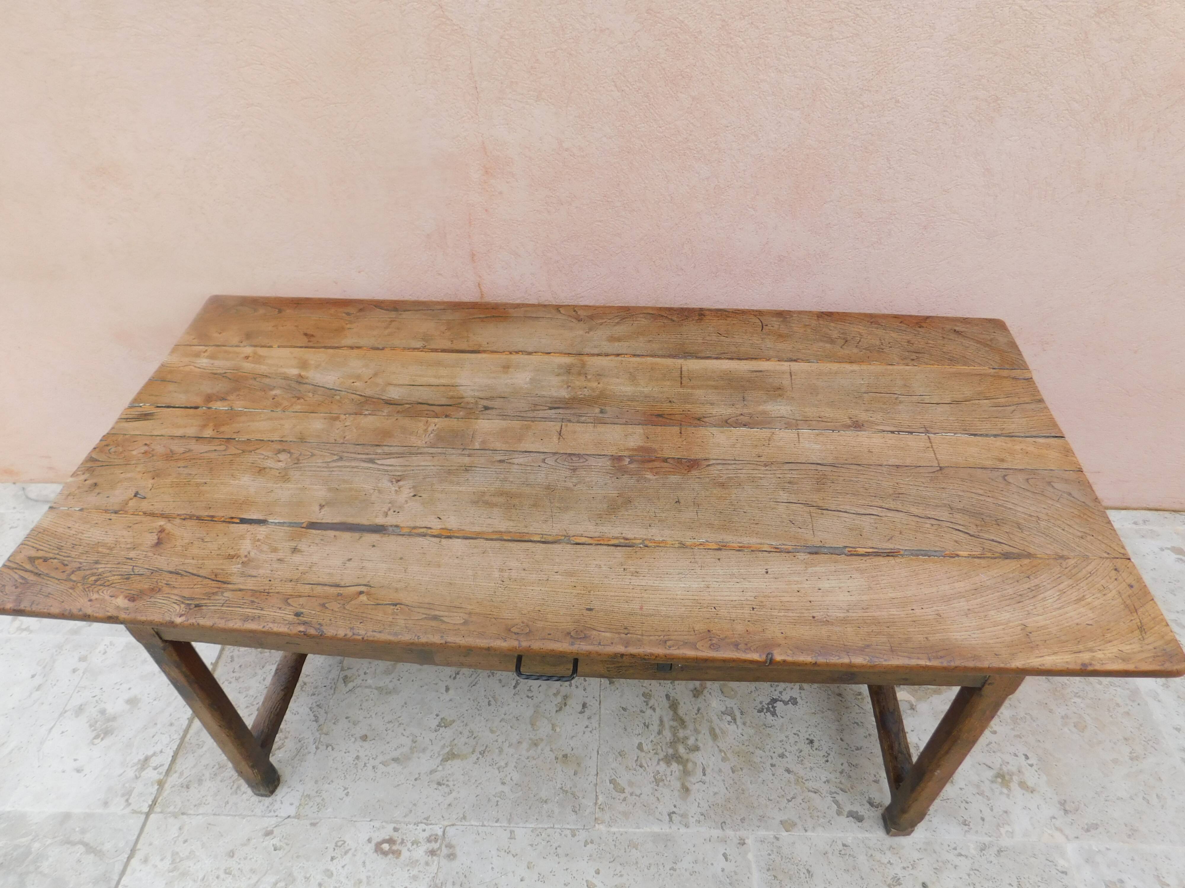 Farm table