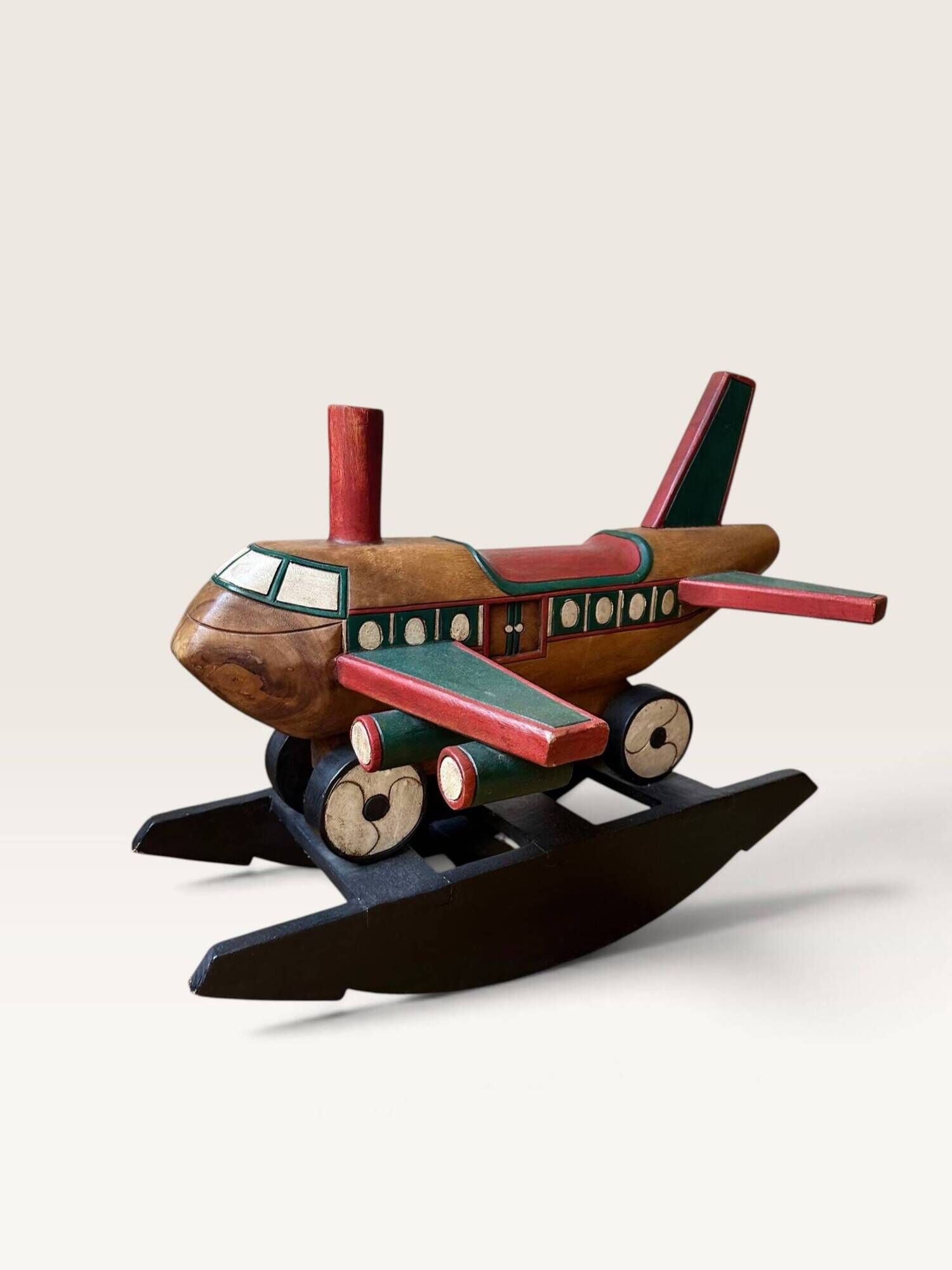 Avion à bascule en bois