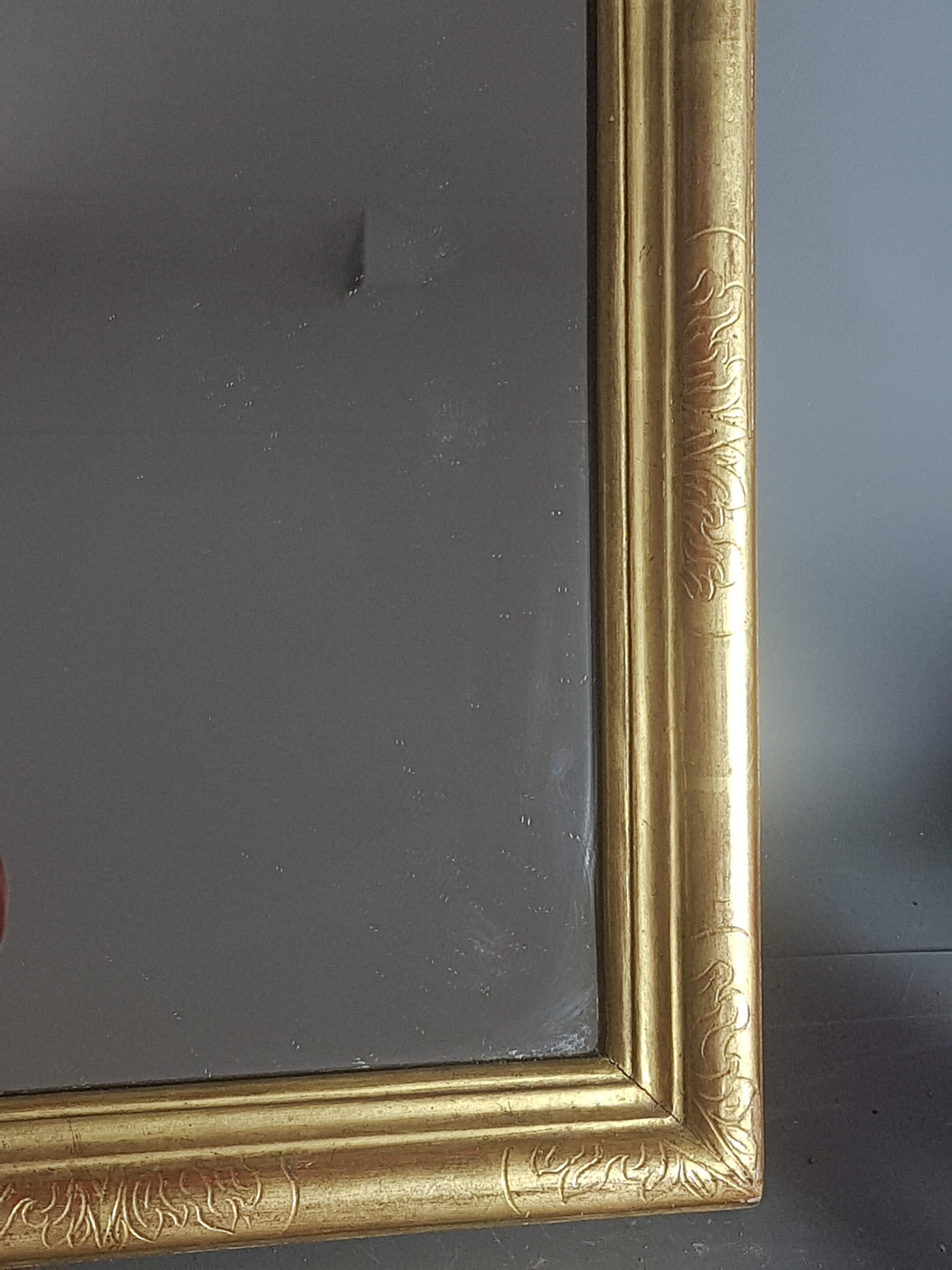 Mirror in old frame wood engraved gilded with gold leaf 40x28 cm