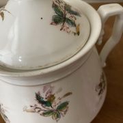 Pot et son couvercle en céramique à fleurs