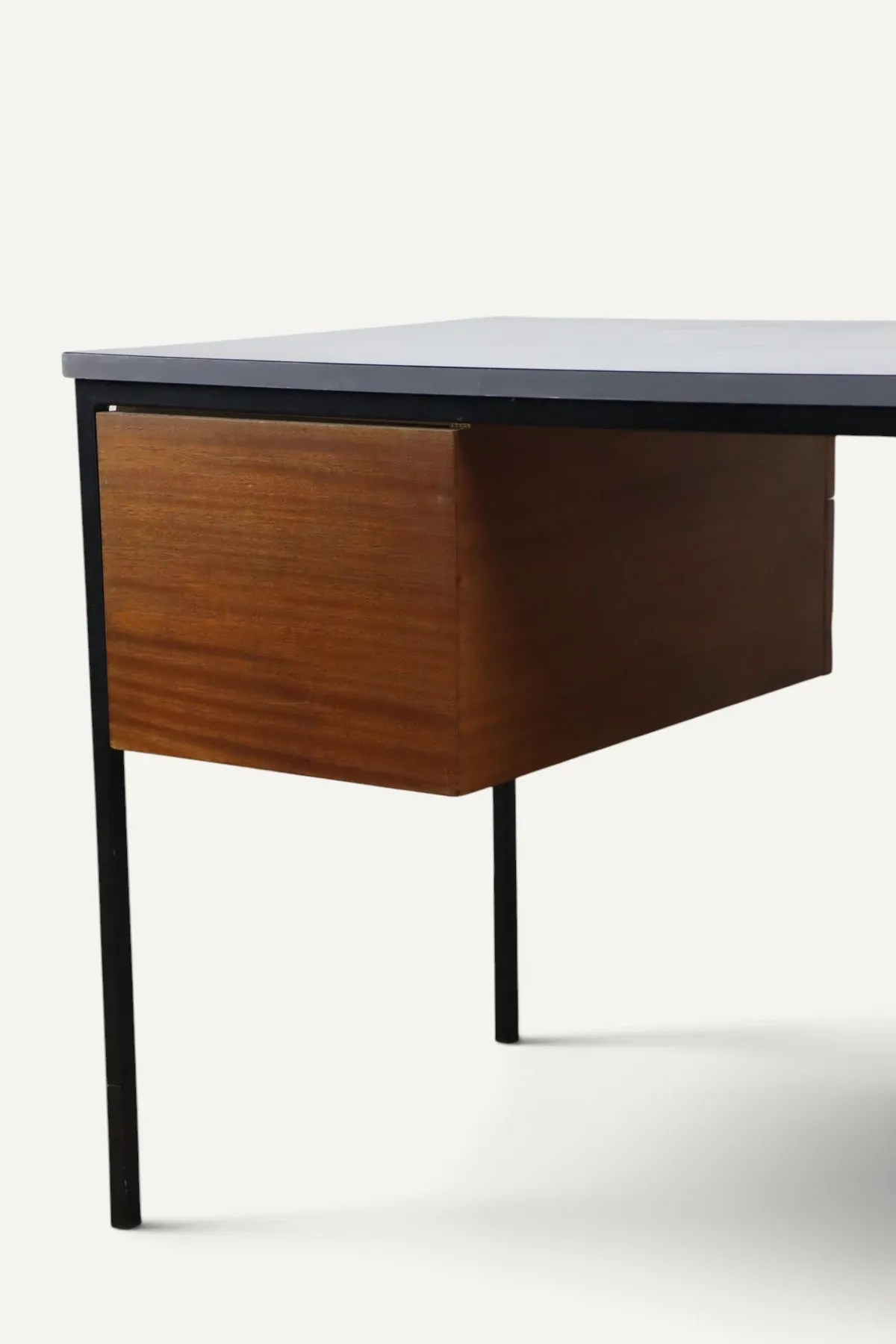 Desk CM217 by Pierre Paulin for Thonet – 1960s