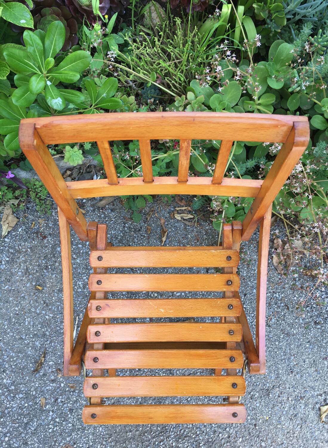 Folding wooden chair