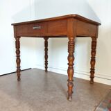 Desk with turned legs