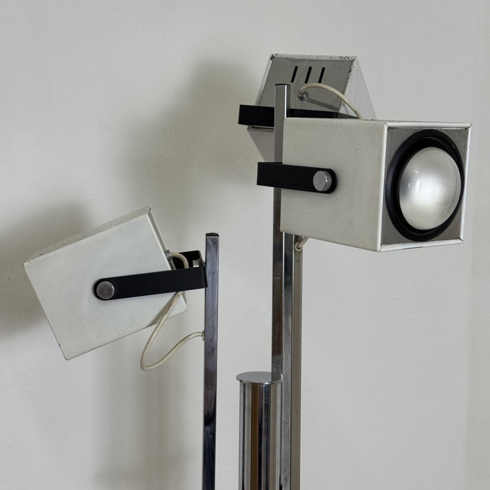 Lampada da Terra Lucitalia Design Pat Hoffman Tre Faretti Cubici Orientabil