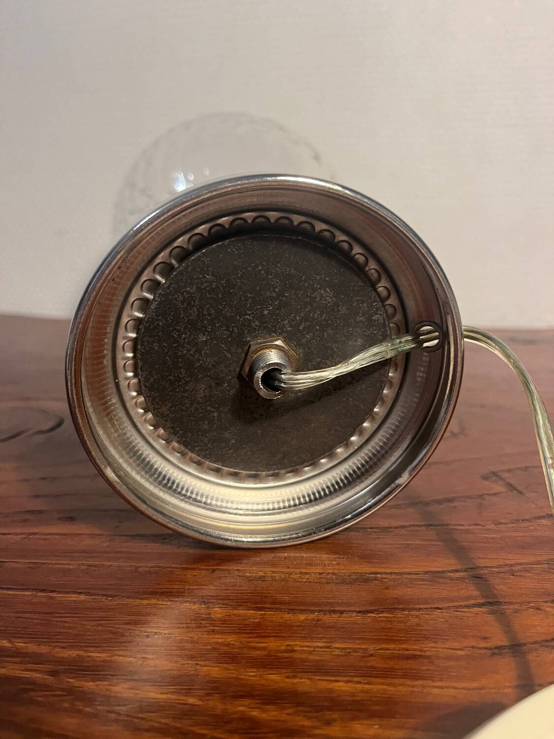 Metal lamp and art deco ribbed glass globe